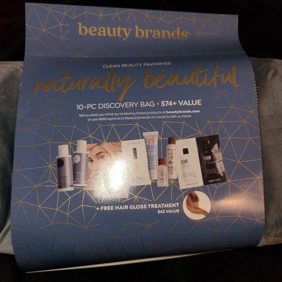 Beauty Brands Clean Beauty Favorites "Naturally Beautiful" 10 Piece Discovery Ba - Picture 1 of 6